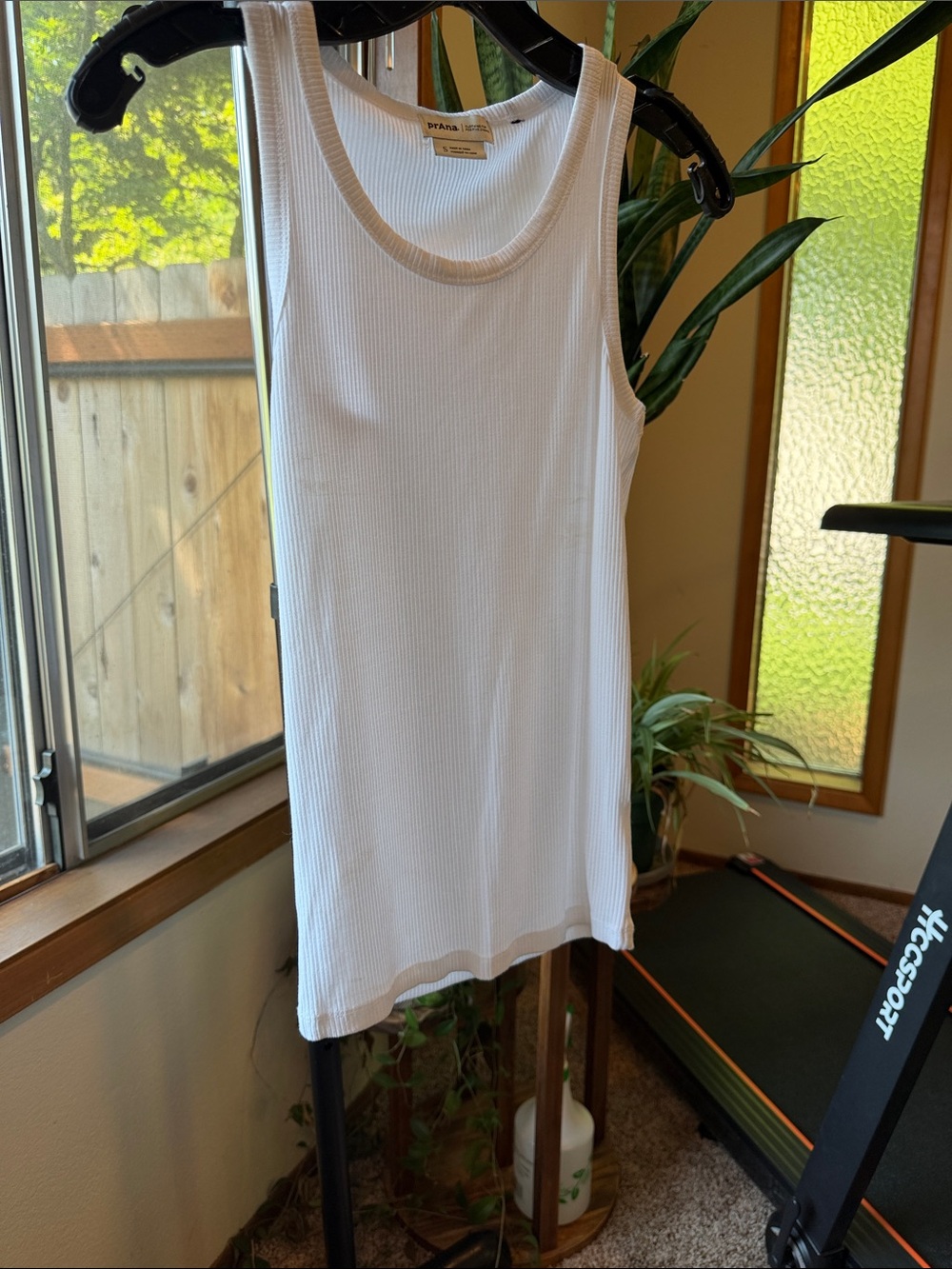 Prana White Ribbed Scoop Tank